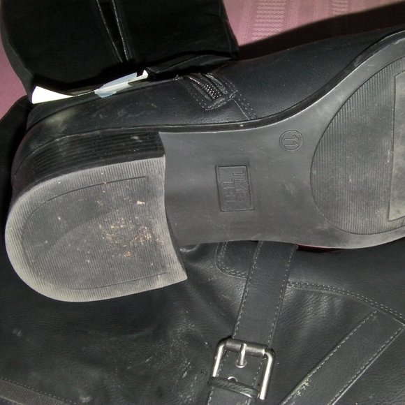 Timetrue size 11 boots - Picture 2 of 3